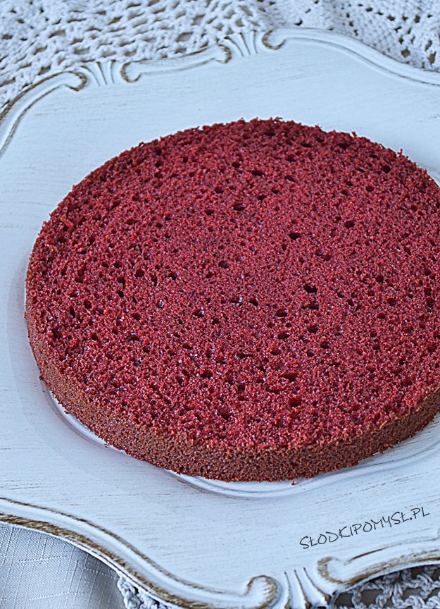 red velvet cake, ciasto red velvet, czerwone ciasto, barwnik czerwony,