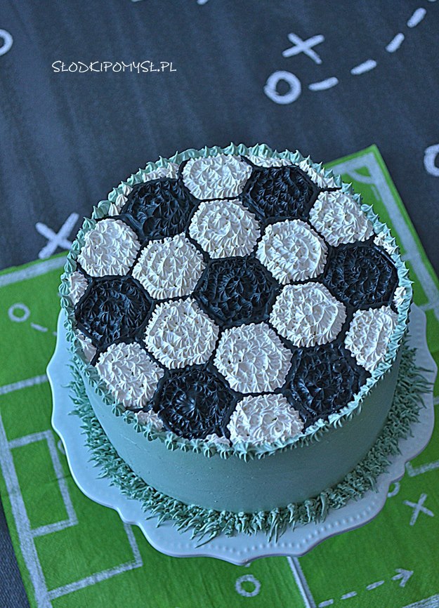 tort oreo, piłka nożna, krem oreo, tort dla piłkarza, tort dla fana piłki nożnej, 